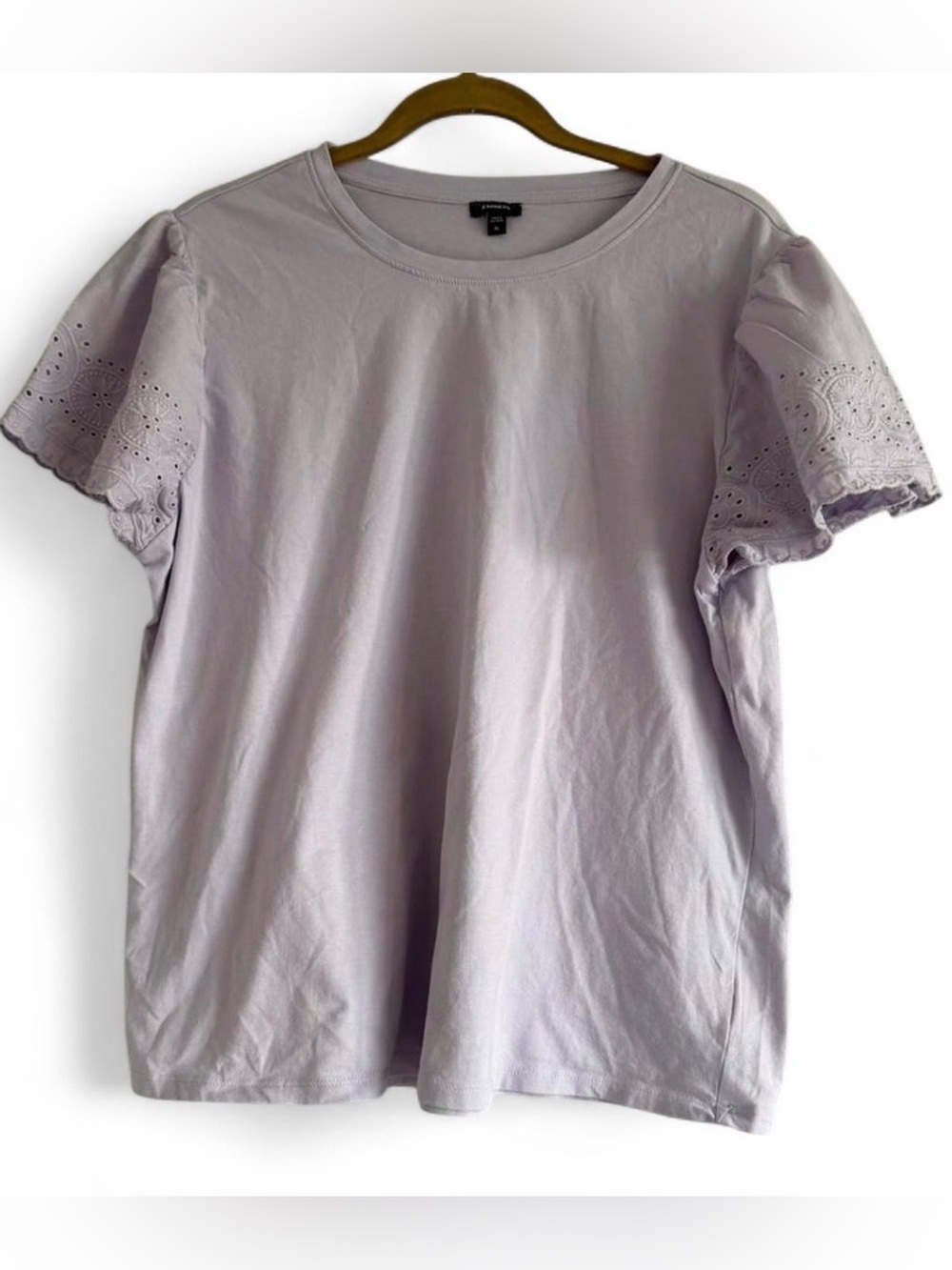 Express Purple Eyelet Puff Ruffle Sleeve Tee T-Shirt XL Lilac Lavender Cotton